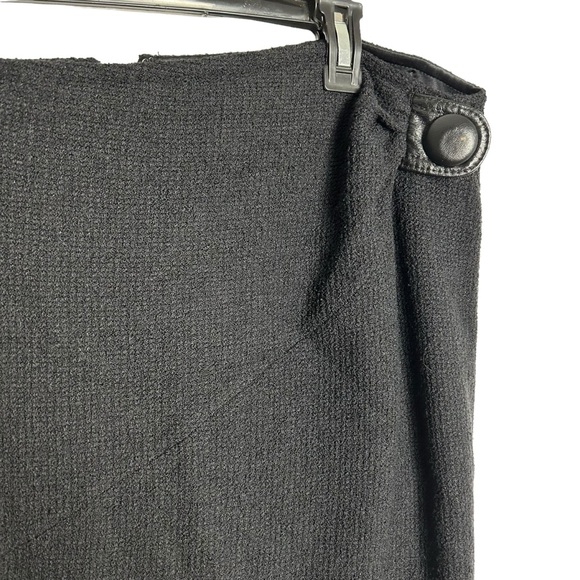 St John Black Leather side button Bellow Knee Knit Skirt EUC SZ16 - Picture 2 of 7